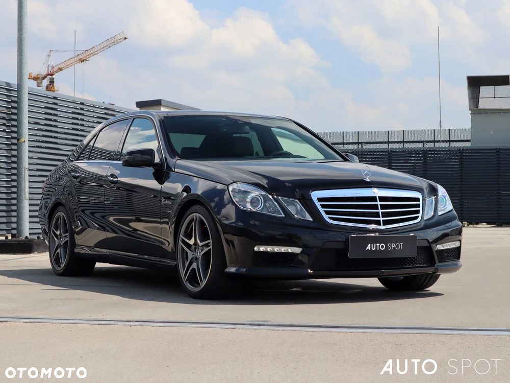 Mercedes-Benz Klasa E 63 AMG AMG Speedshift 7G-MCT - 13