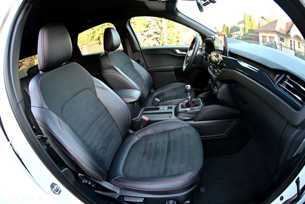 Ford Kuga 1.5 EcoBoost FWD ST-Line - 19