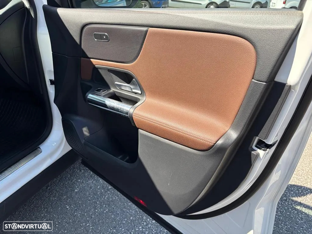 Mercedes-Benz GLA 250 e Progressive - 31