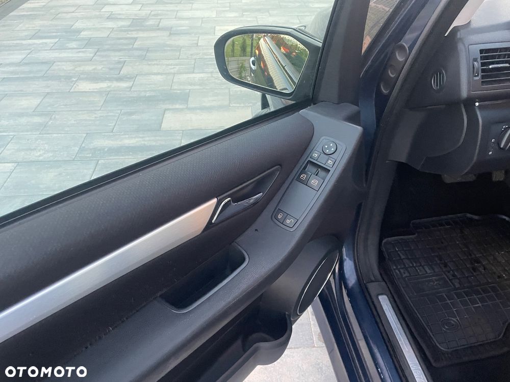 Mercedes-Benz Klasa B 200 CDI DPF Autotronic Special Edition - 17
