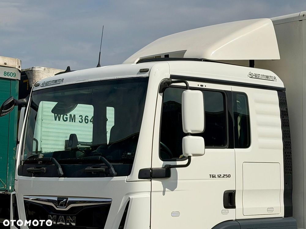 MAN TGL 12.250 / KONTENER / WINDA / 310 TYŚ KM / EURO 6 / SYPIALKA / 5 232 KG ŁADOWNOŚCI / 2018 ROK - 10
