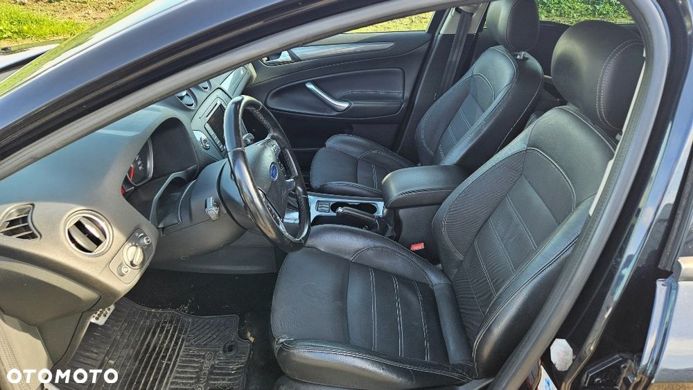 Ford Mondeo 2.0 TDCi Titanium - 12