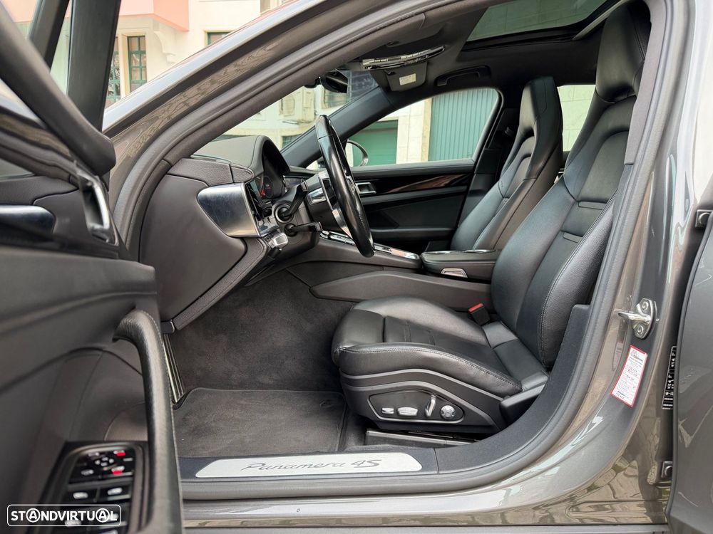 Porsche Panamera Sport Turismo 4 S - 10