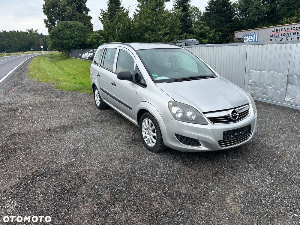 Opel Zafira - 2