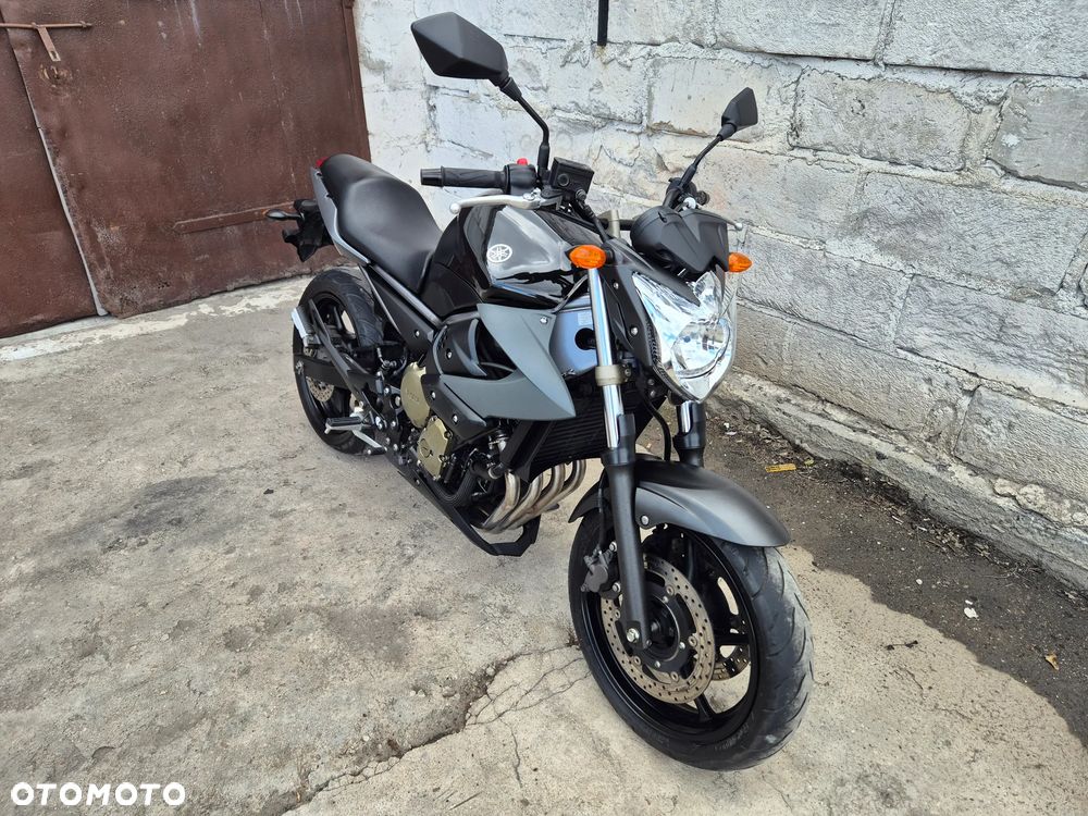 Yamaha XJ - 2