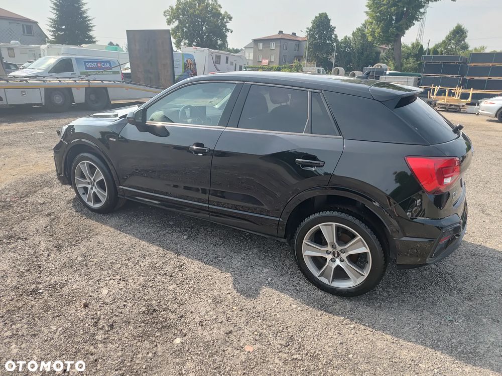 Audi Q2 35 TDI S tronic sport - 5