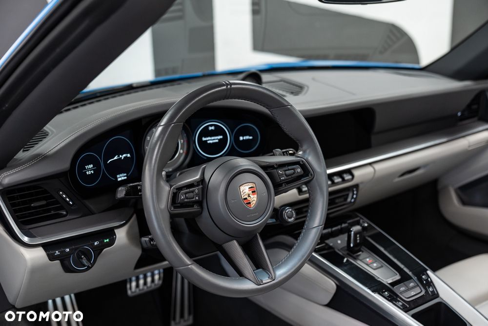 Porsche 911 Turbo S - 30