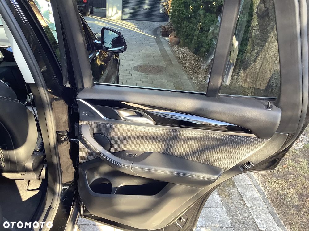 BMW X3 xDrive20d Advantage sport - 20