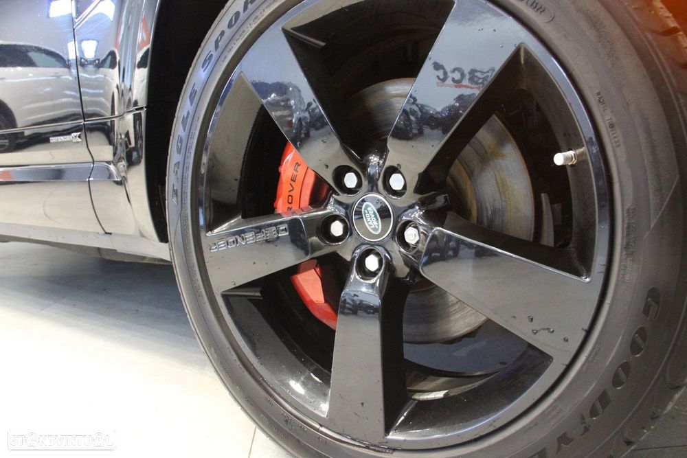 Land Rover Defender 3.0 I6 110 AWD X-Dynamic HSE - 4