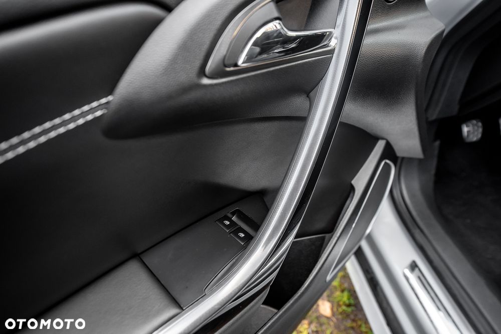 Opel Astra OPC Start/Stop - 28