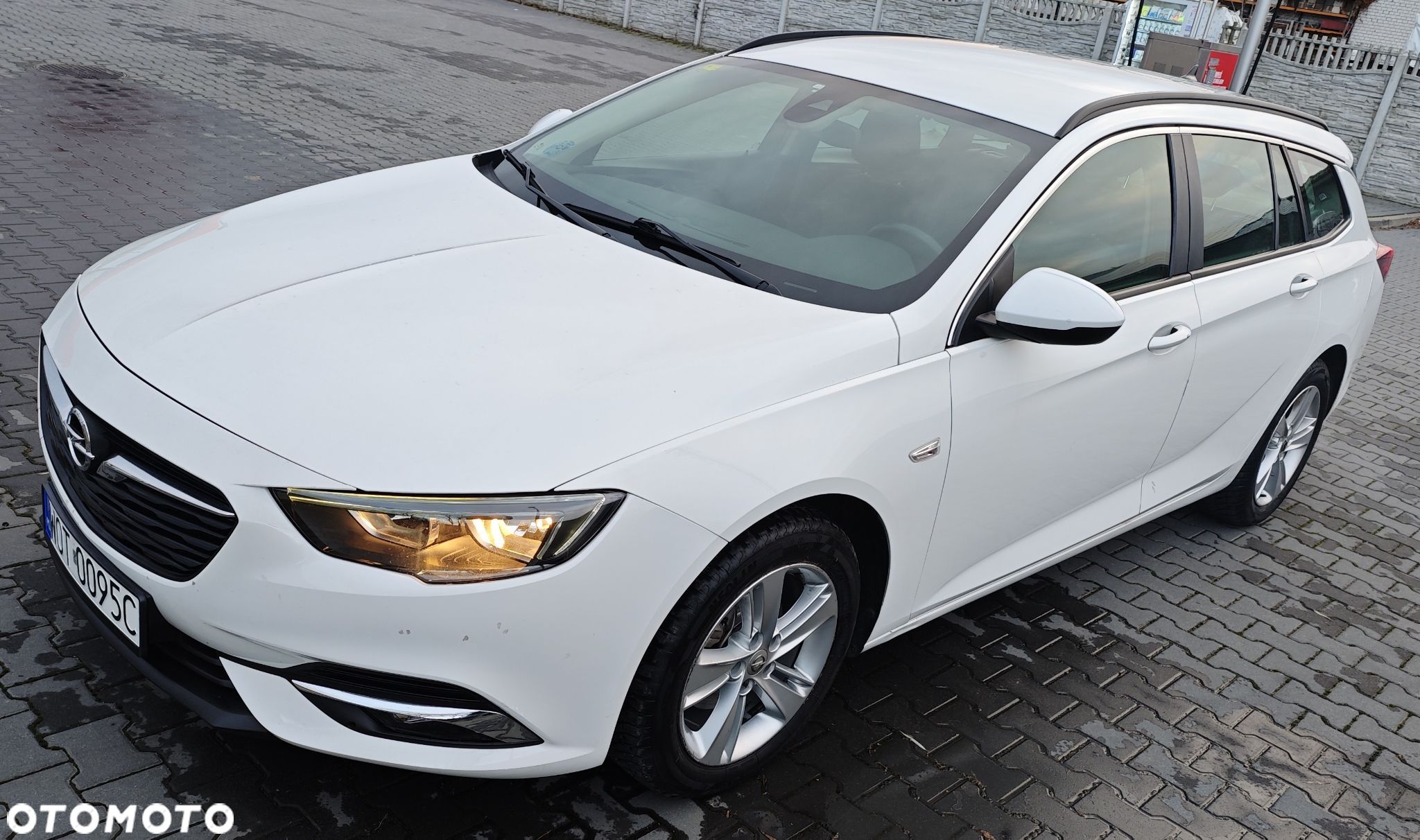 Opel Insignia Sports Tourer 1.6 Diesel Selection - 1