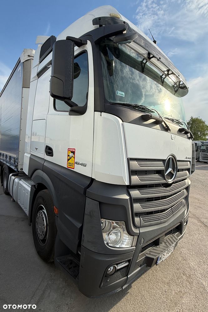 Mercedes-Benz Actros MP4 - 2