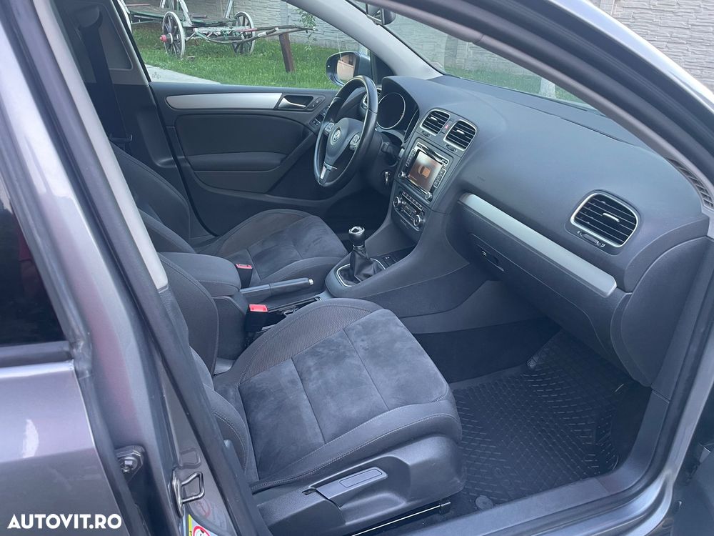 Volkswagen Golf - 18
