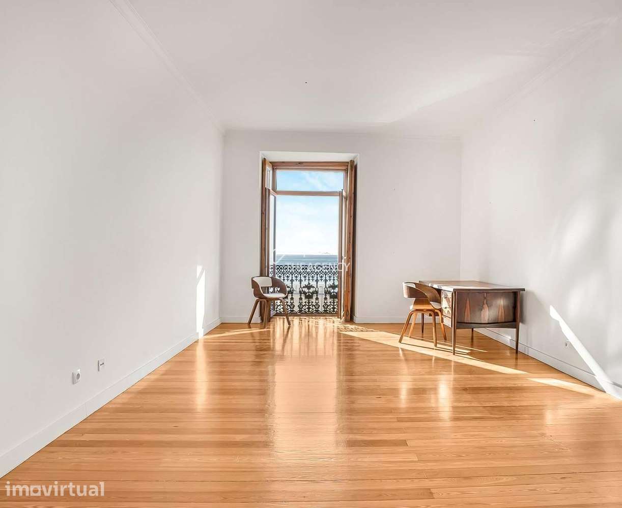 Apartamento T3 Espaçoso com Vista desafogada para o Rio - Grande imagem: 2/33