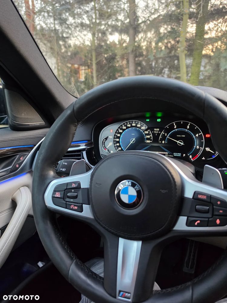 BMW Seria 5 540d xDrive M Sport sport - 19