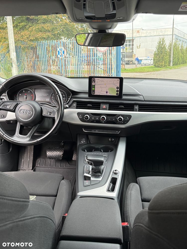 Audi A4 Limousine - 18