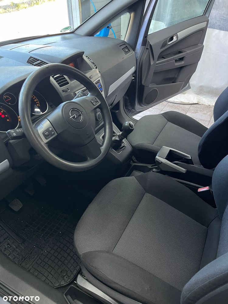 Opel Zafira 1.8 Elegance - 37