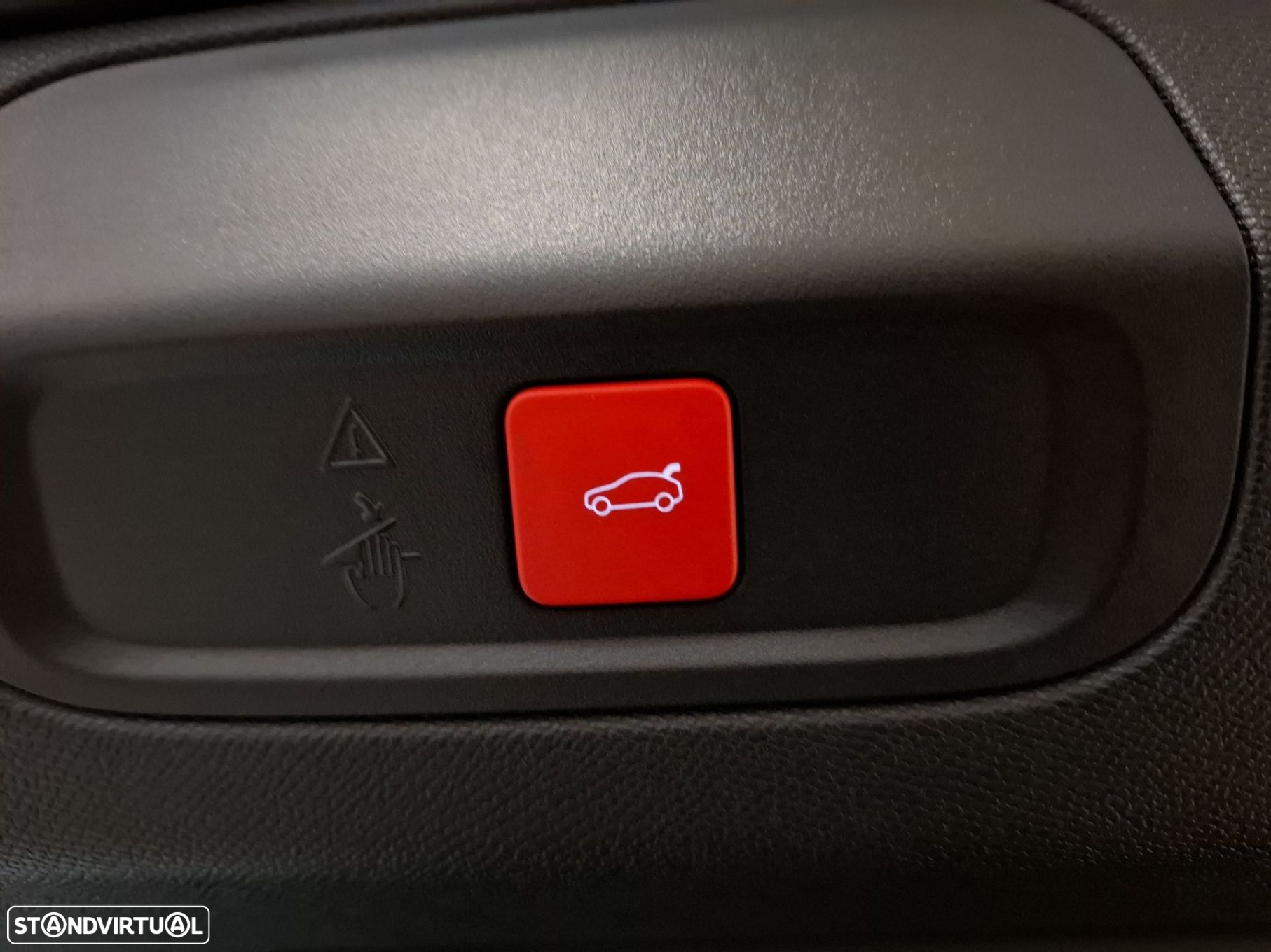 Peugeot 408 1.6 Hybrid GT e-EAT8 - 28