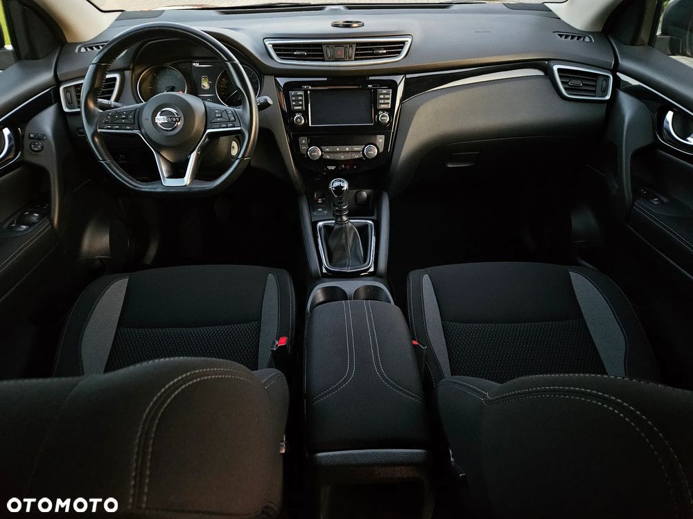 Nissan Qashqai 1.6 dCi Visia S&S - 23