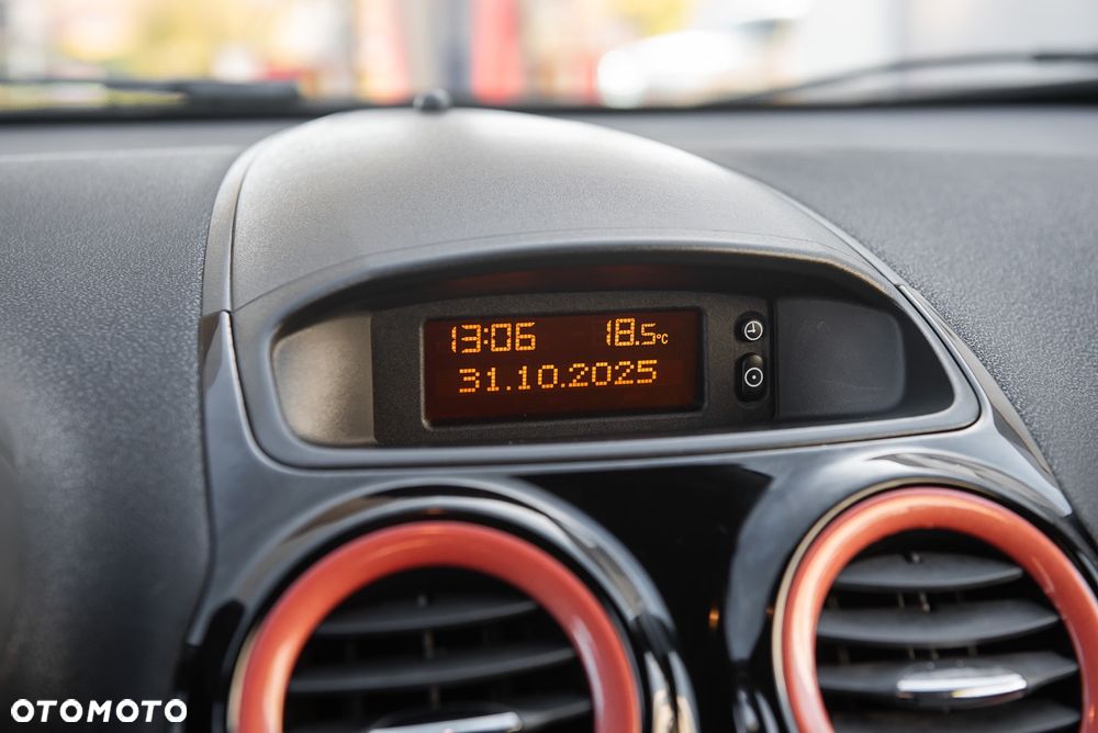 Opel Corsa 1.6 Turbo OPC Nürburgring Edition - 24