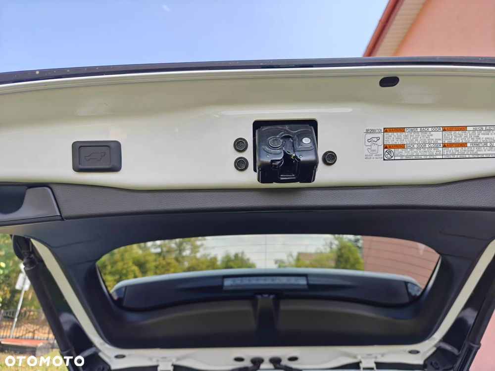 Toyota RAV4 2.5 Hybrid Executive 4x4 - 35