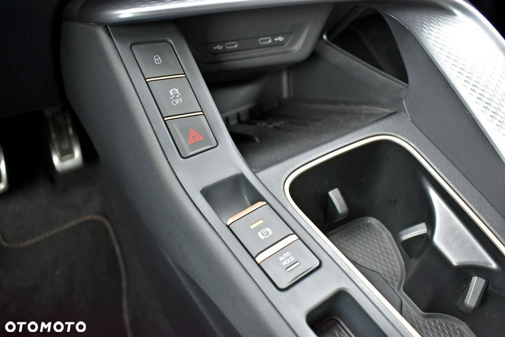 Cupra Terramar 1.5 eTSI mHEV DSG - 36
