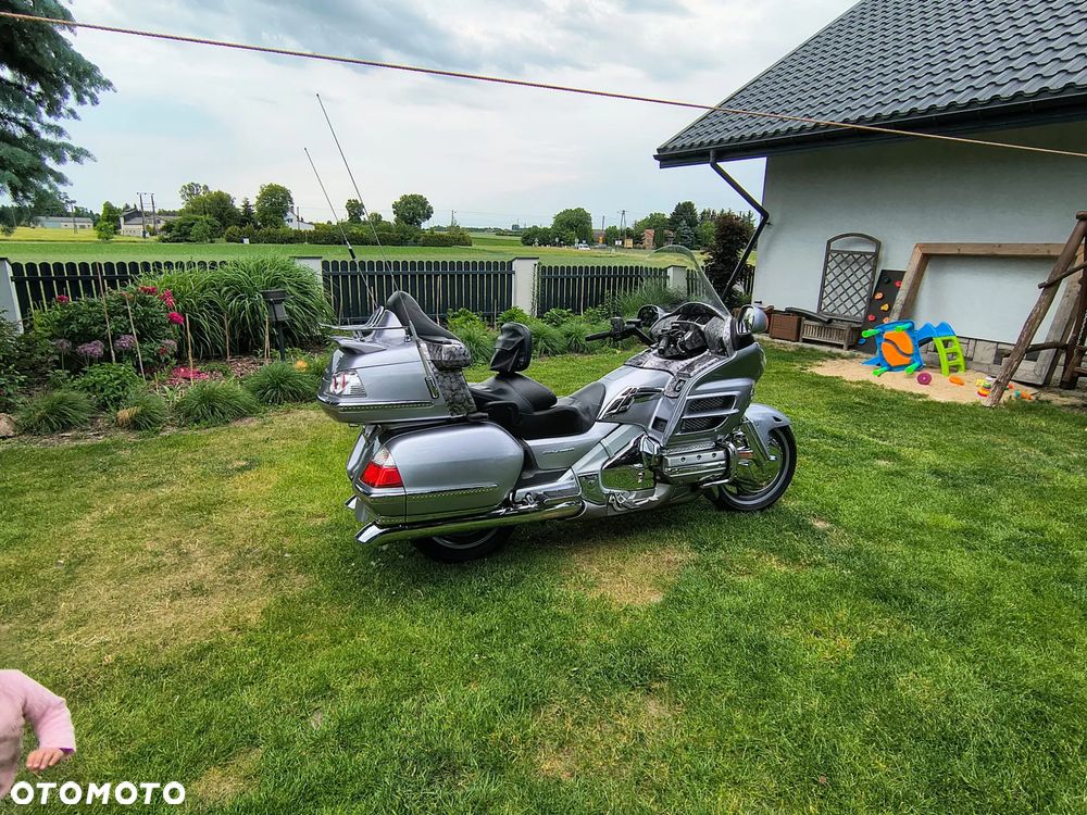 Honda GL - 8