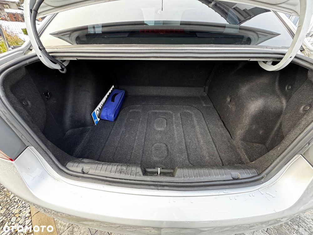 Chevrolet Cruze 1.8 LT - 25