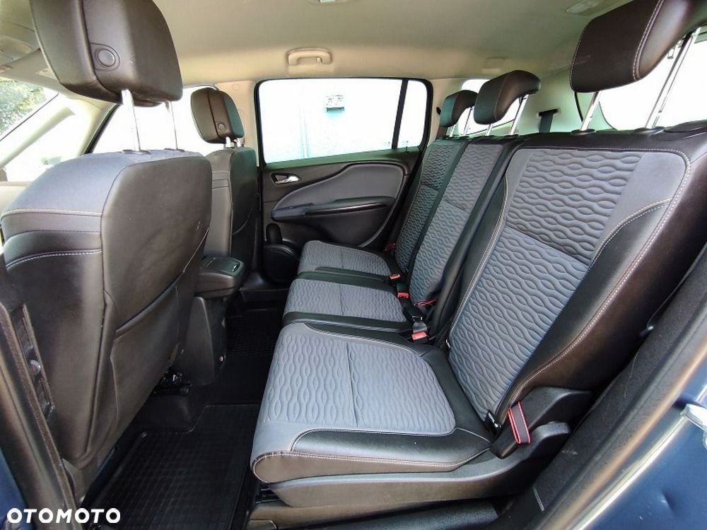 Opel Zafira - 13