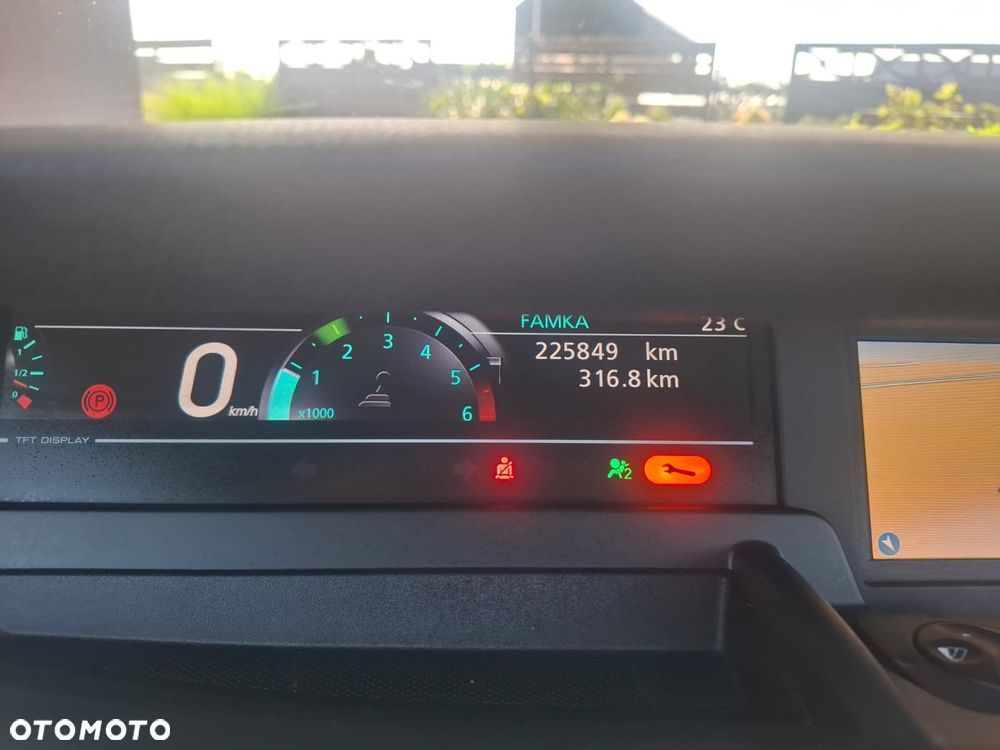 Renault Scenic 1.9 dCi Bose Edition - 12