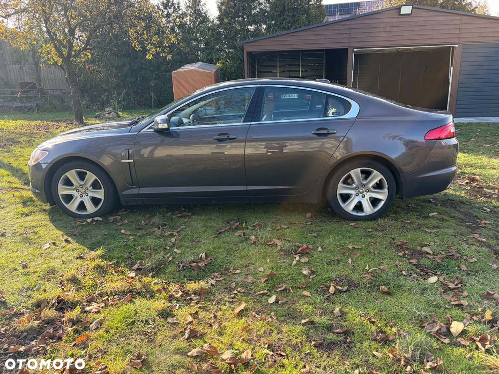 Jaguar XF 4.2 V8 Premium Luxury - 7
