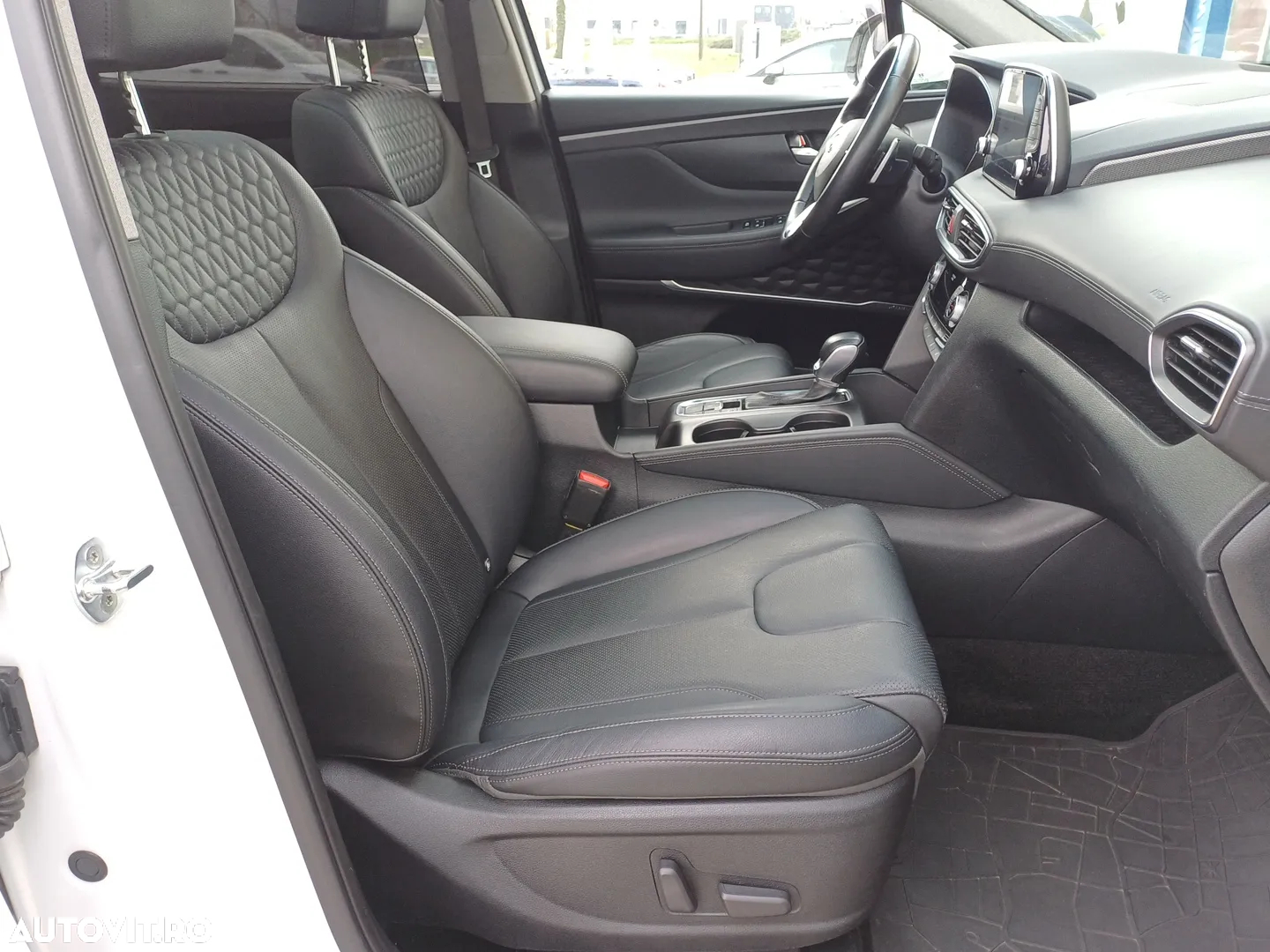 Hyundai Santa Fe 2.2 CRDi 4WD Automatik Premium - 32
