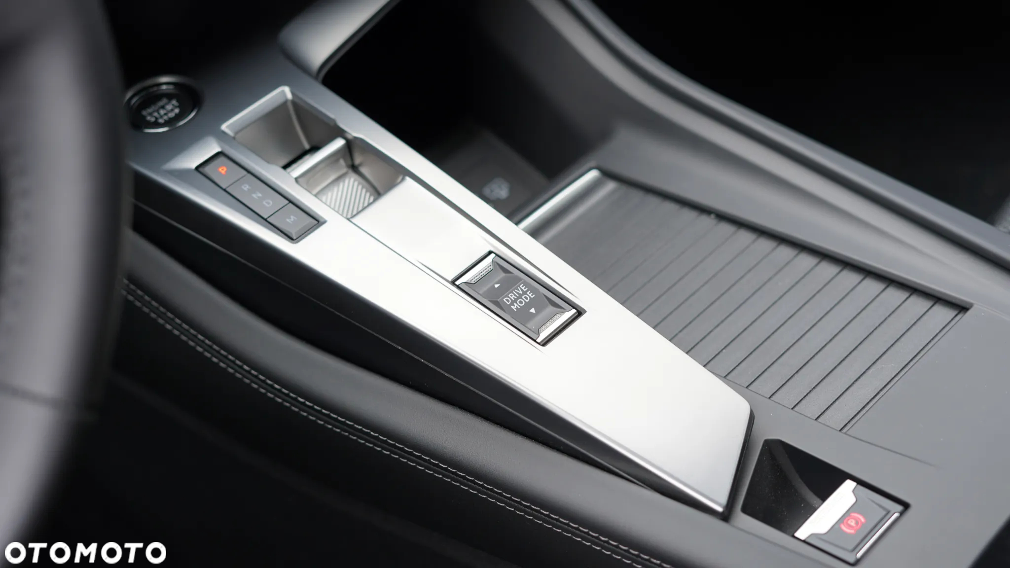Peugeot 308 1.2 PureTech Allure S&S EAT8 - 9