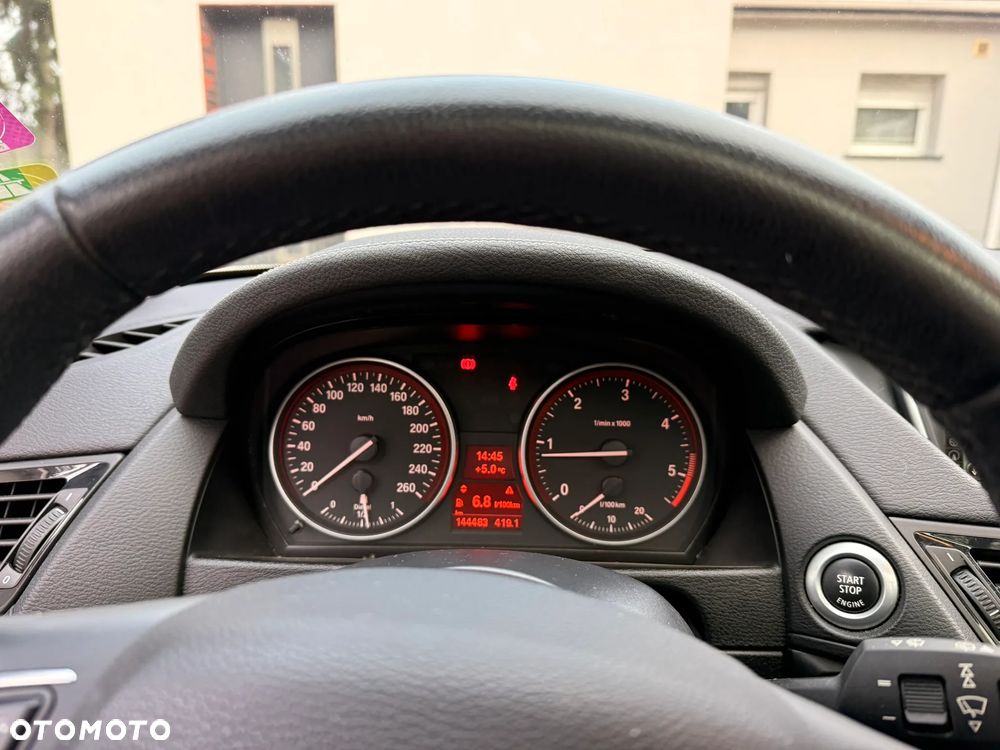 BMW X1 sDrive18d xLine - 15