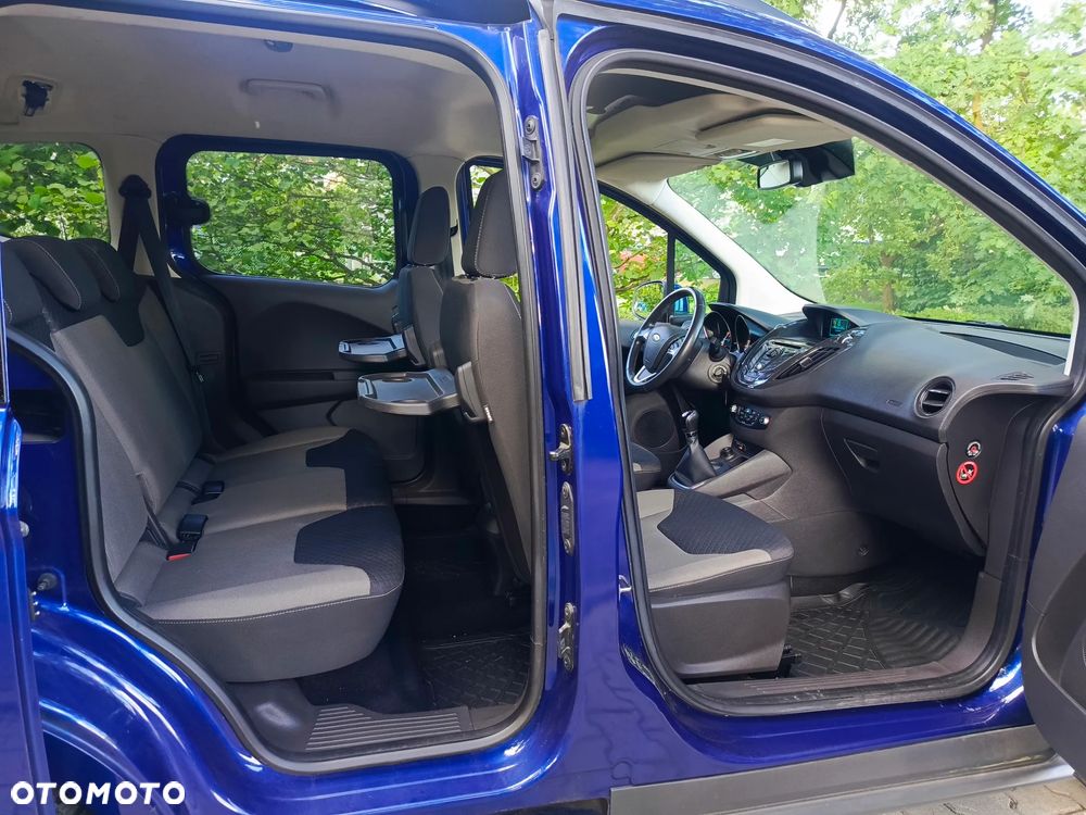 Ford Tourneo Courier 1.0 EcoBoost Titanium - 17