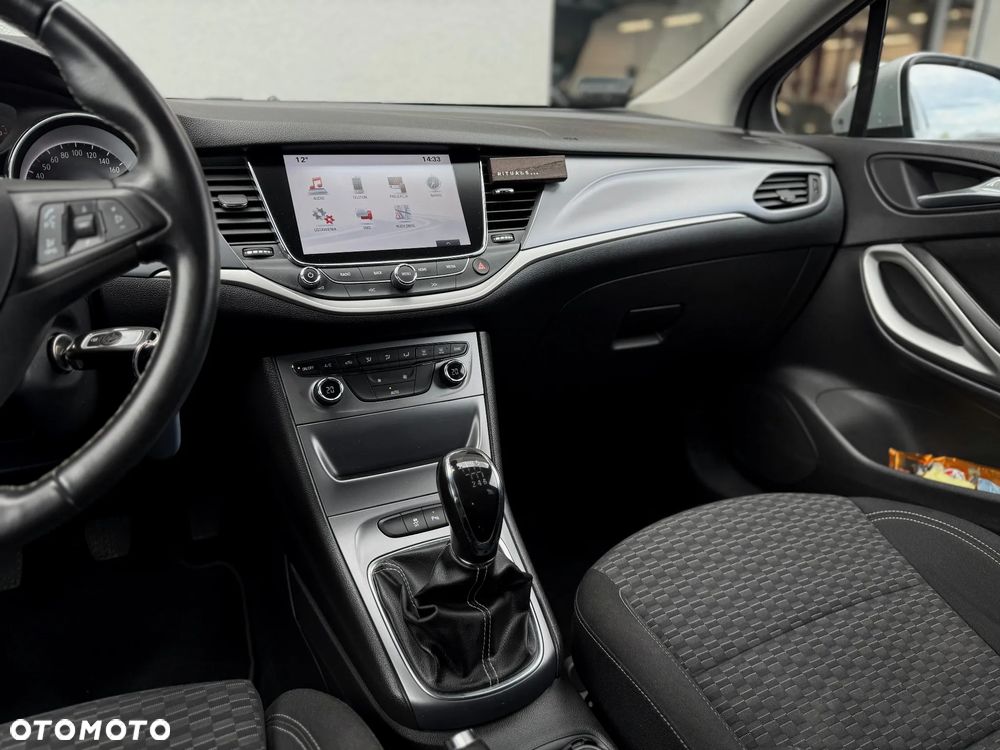 Opel Astra 1.6 CDTI Enjoy - 20