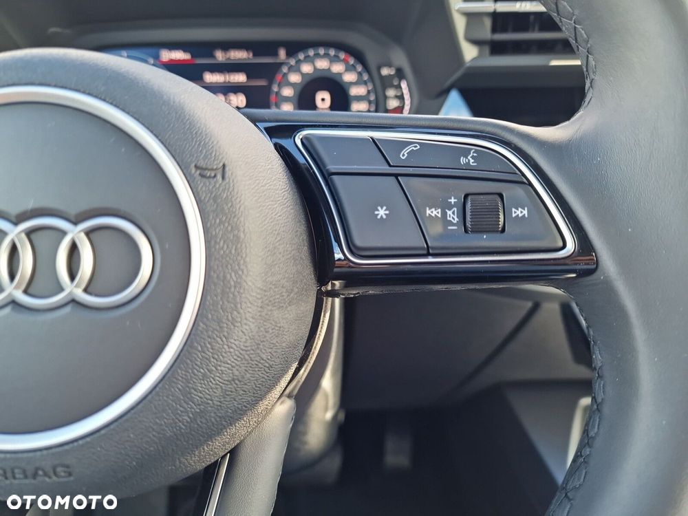 Audi A3 Sportback 30 TFSI mHEV S tronic - 19