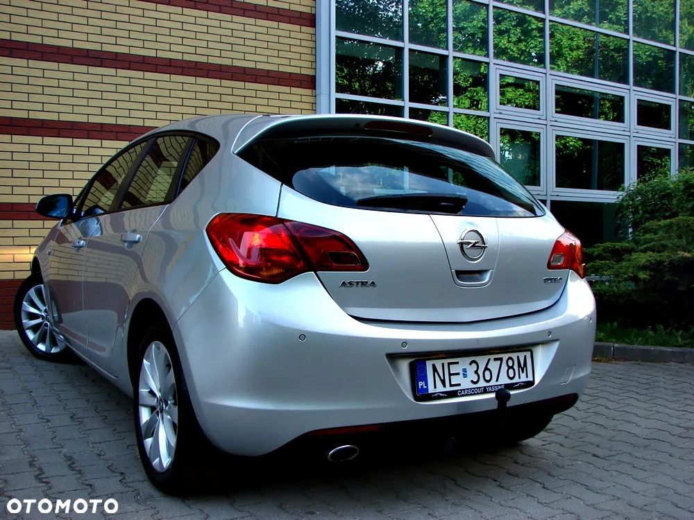 Opel Astra 1.4 Turbo Cosmo - 15
