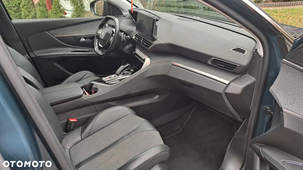 Peugeot 3008 ver-hybrid-225-e--eat8-allure - 24