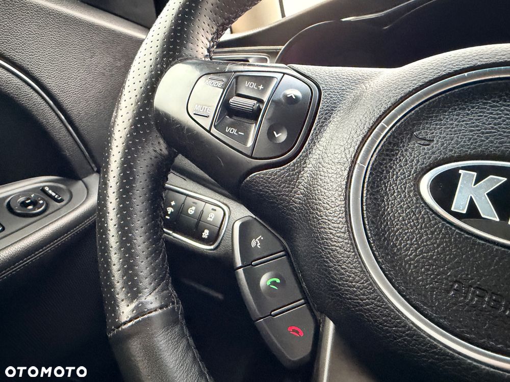Kia Carens 1.6 GDI XL 7os - 35