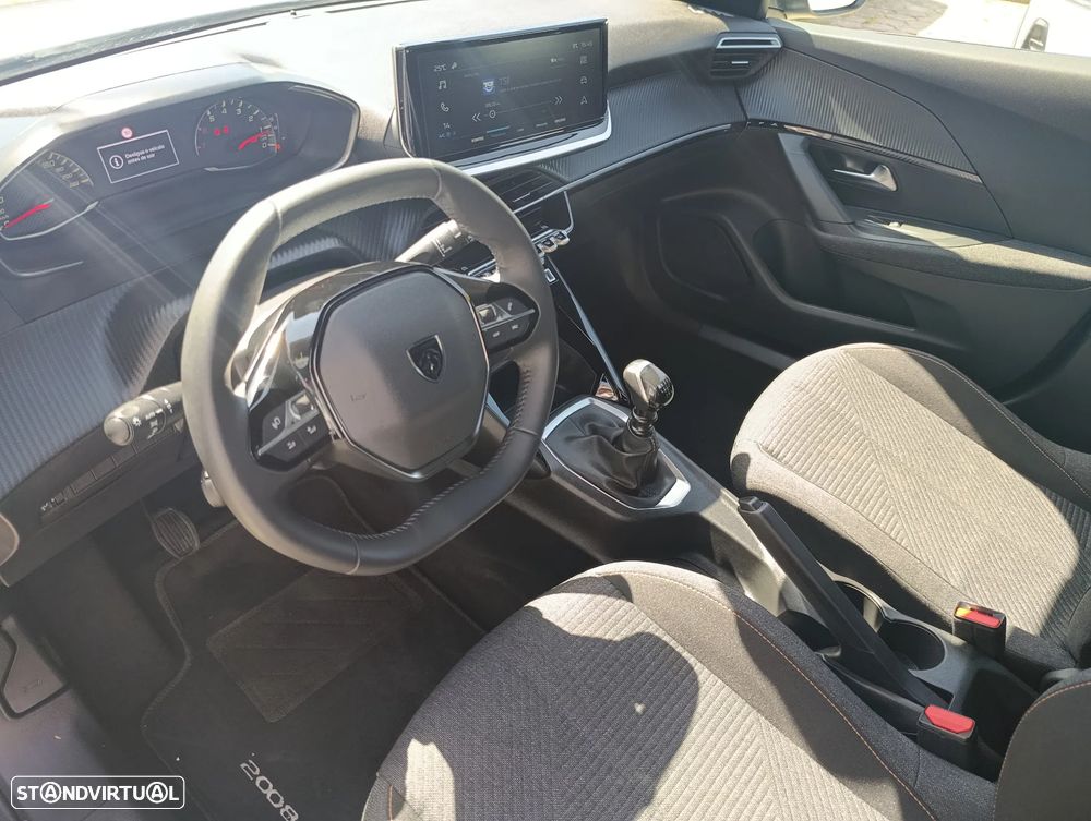 Peugeot 2008 1.2 PureTech Style - 11