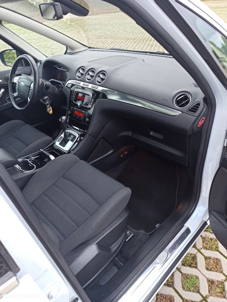 Ford S-Max 2.0 TDCi DPF Titanium - 26