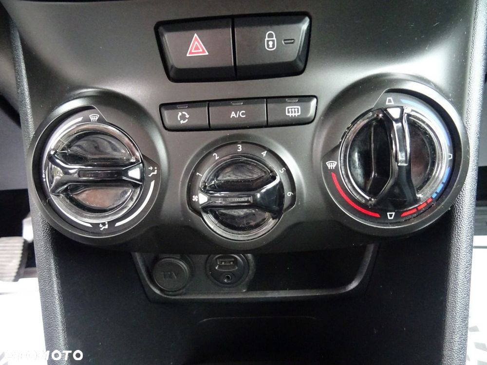 Peugeot 208 1.2 VTi Active - 17