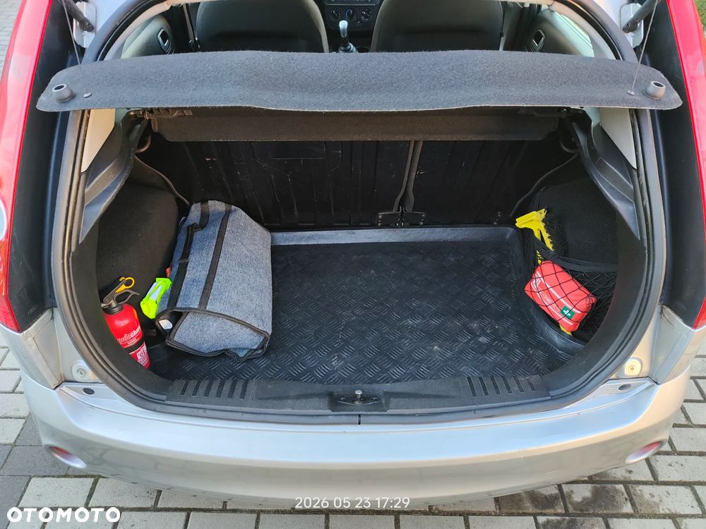Ford Fiesta 1.3 - 12
