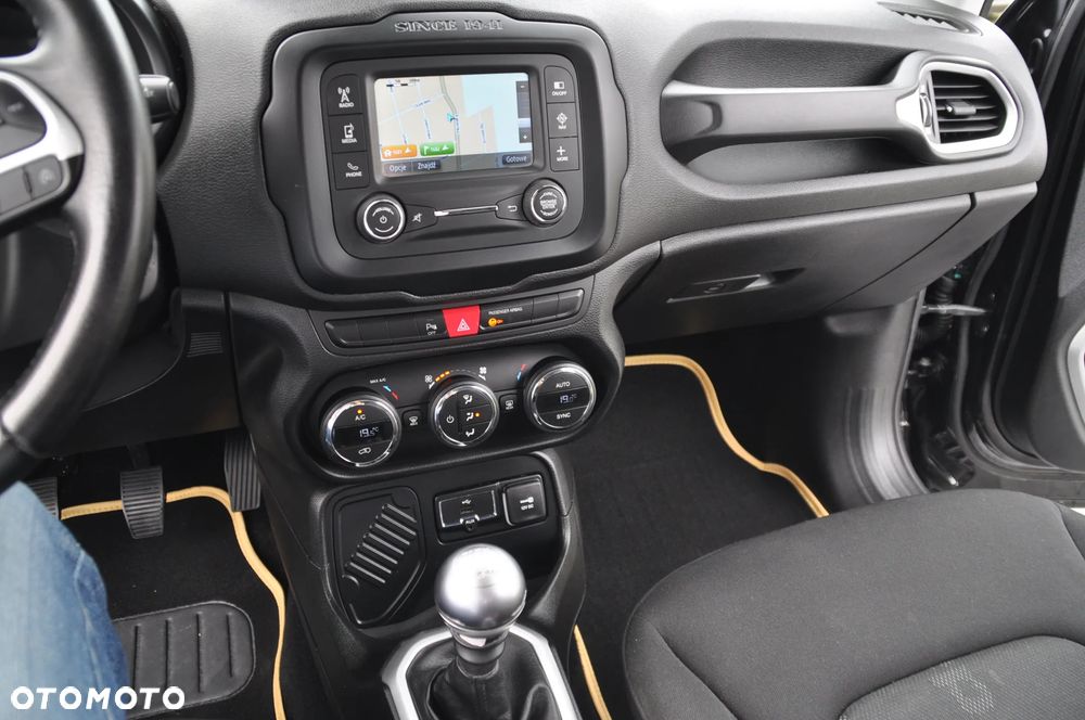 Jeep Renegade 1.4 MultiAir Longitude - 24