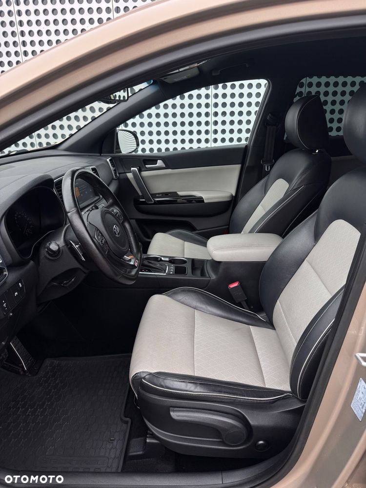 Kia Sportage 1.6 T-GDI AWD GT Line - 3