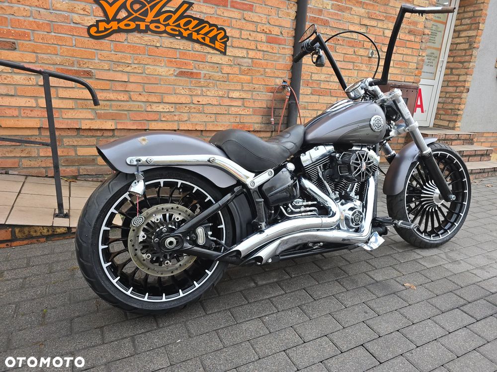 Harley-Davidson FXSB Breakout - 18