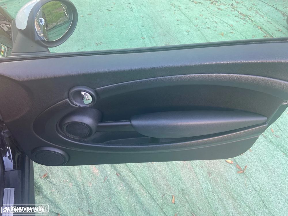 MINI 3 Portas One 1.6 - 18