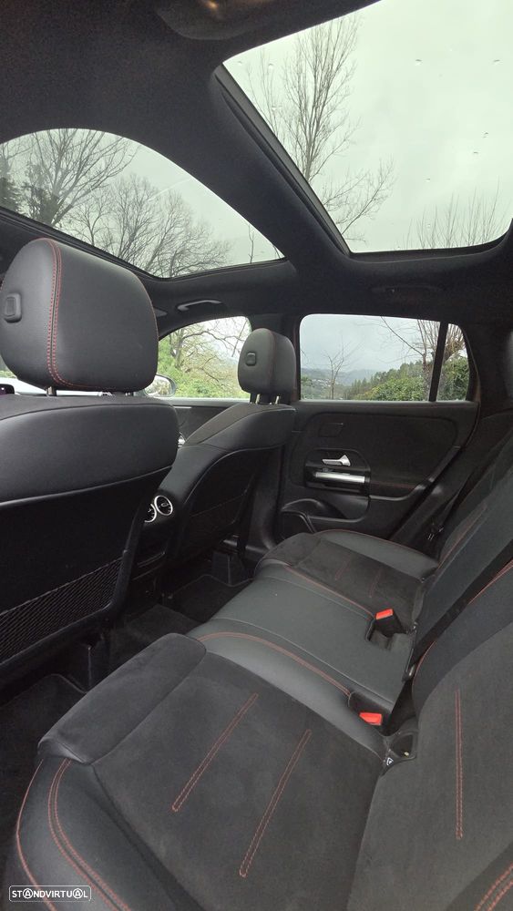 Mercedes-Benz GLA 250 e 8G-DCT AMG Line - 17