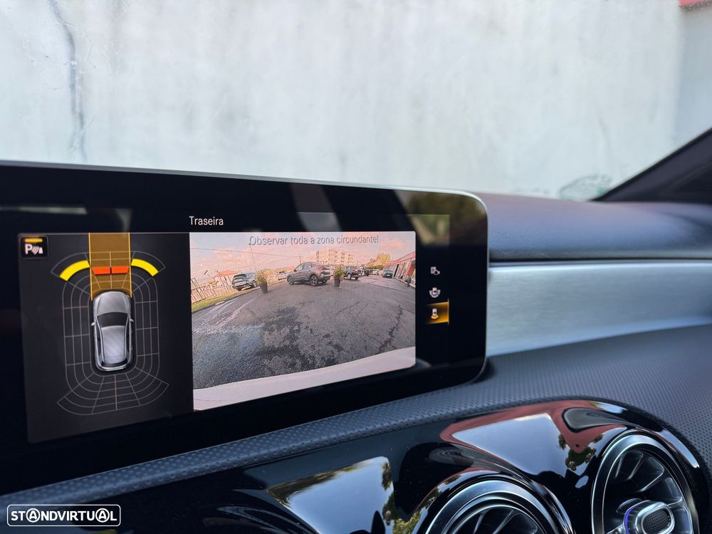 Mercedes-Benz A 200 AMG Line - 21